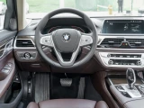 BMW 7-Series 2