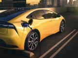 Toyota Prius PHV 7