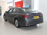 Toyota Camry 2.5 Гибрид 2