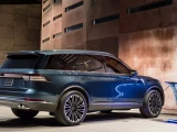 Lincoln Aviator 22